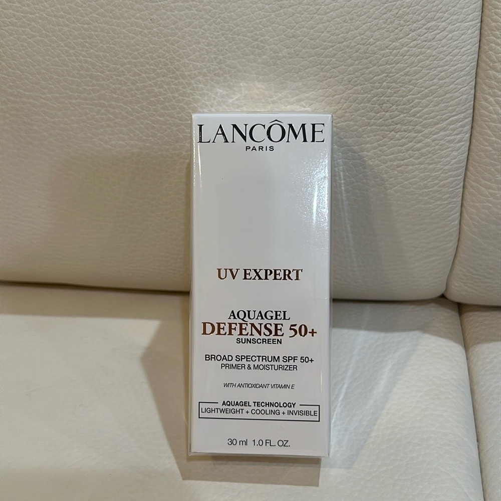 Lancome UV Expert Aquagel Defense 50+ Sunscreen